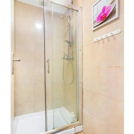 Apartment Kuta Loft Alfama